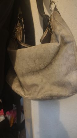 Coach Classic Signature Hobo Bag