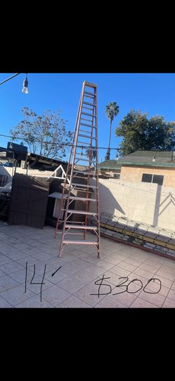 Excellent Condition 14ft And More Sizes Available Fiberglass Glass Ladders 