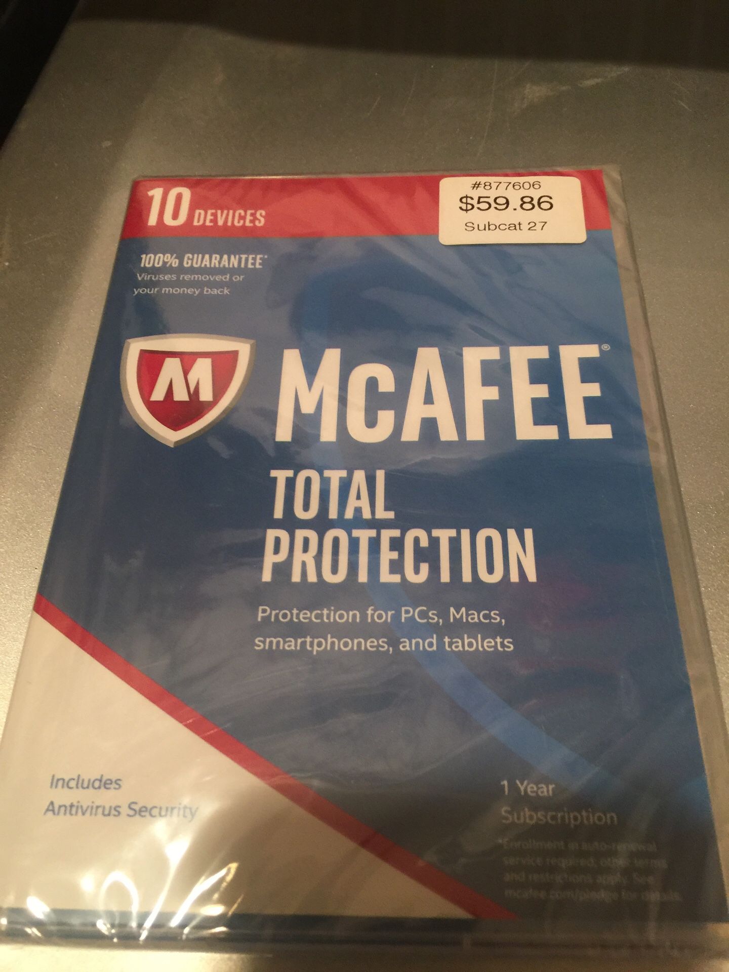McAfee virus control- 1 year - 10 devices