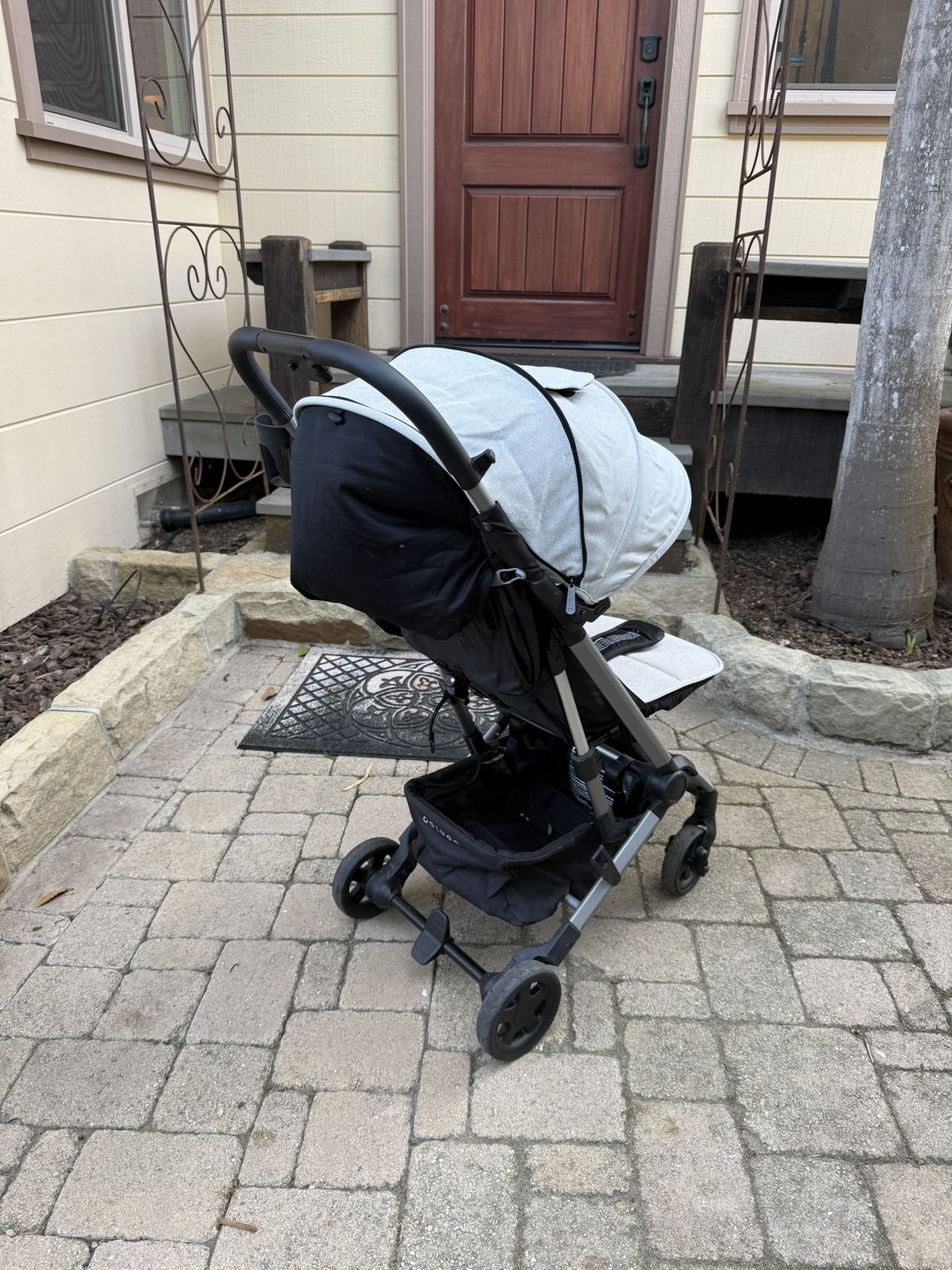 Colugo Stroller light weight