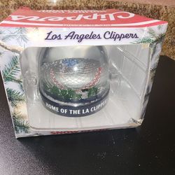 Clippers Snow Globe