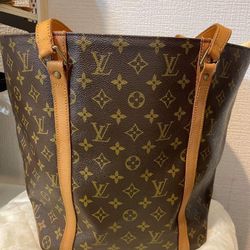 Authentic Louis Vuitton Sac Shopping