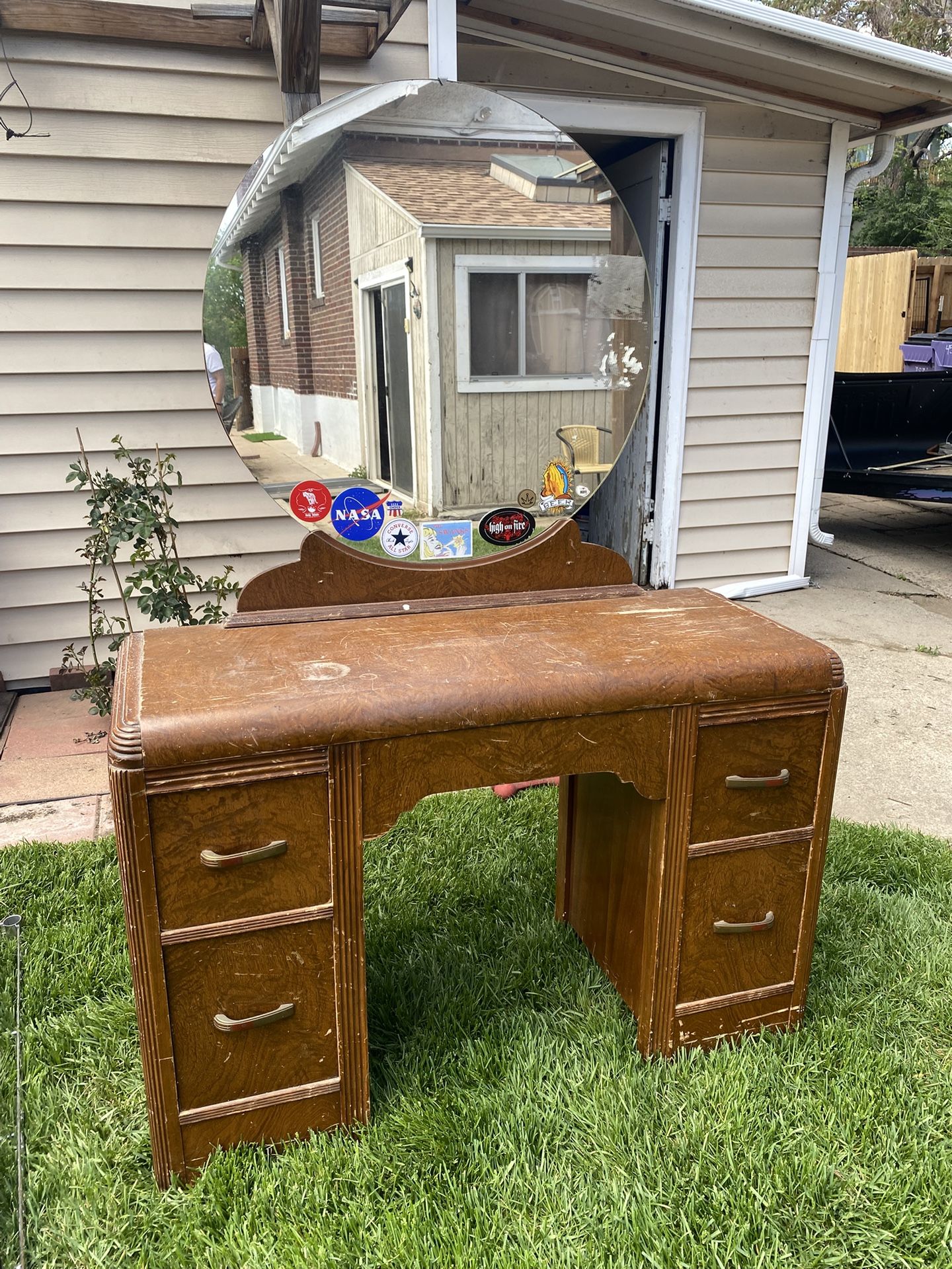Antique Art Deco Vanity 