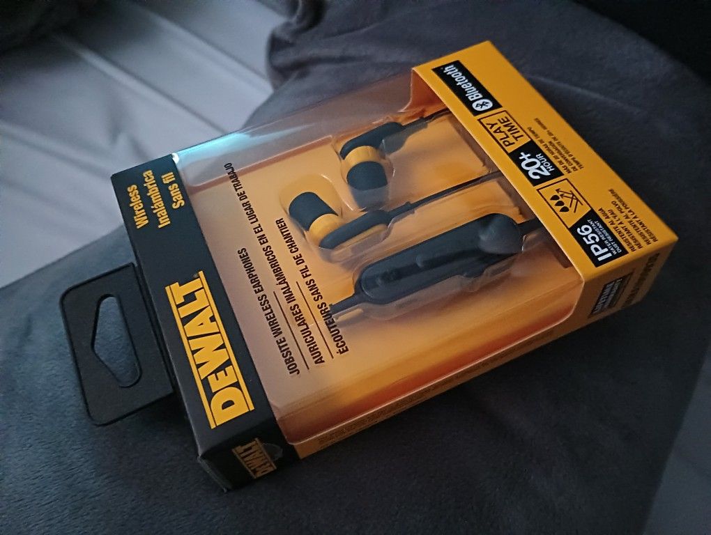 DeWalt Wireless Earbuds 