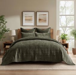 Olive Green Velvet Quilt Set- Twin/Twin XL