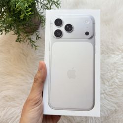 Brand New Sealed iPhone 17 Pro Max 1TB Gray Unlocked