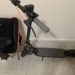 Electric Scooter. Nine Bot 