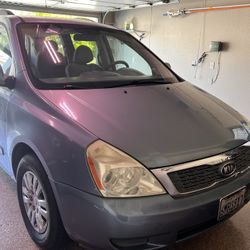 2011 KIA Sedona