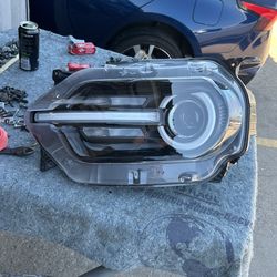 2024 Ford Bronco Left Headlight