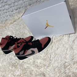 Woman’s Air Jordan’s 1 Mid 