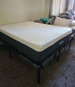 Memory Foam Queen Mattress & Bedframe