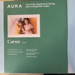 AURA CARVER DIGITAL PICTURE FRAME IN SEA SALT (BRAND NEW UN OPENED)