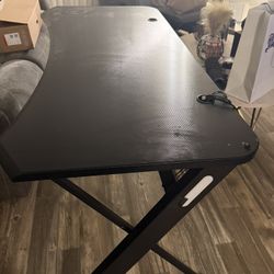 Gamer Desk 