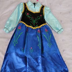 Anna & Elsa Costume Size 4/5