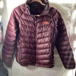 The North Face 550 Full Zip Down Filled Burgundy Red Jacket Size Medium Women's