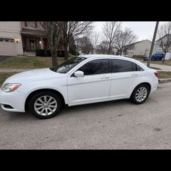 2013 Chrysler 200