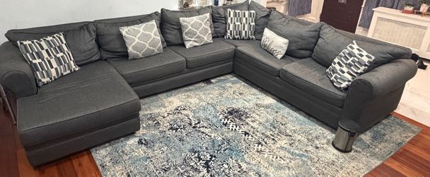 Sectional Couch / Sofa . Accepting offers .