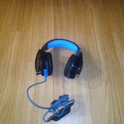 Brand New Head Phones 