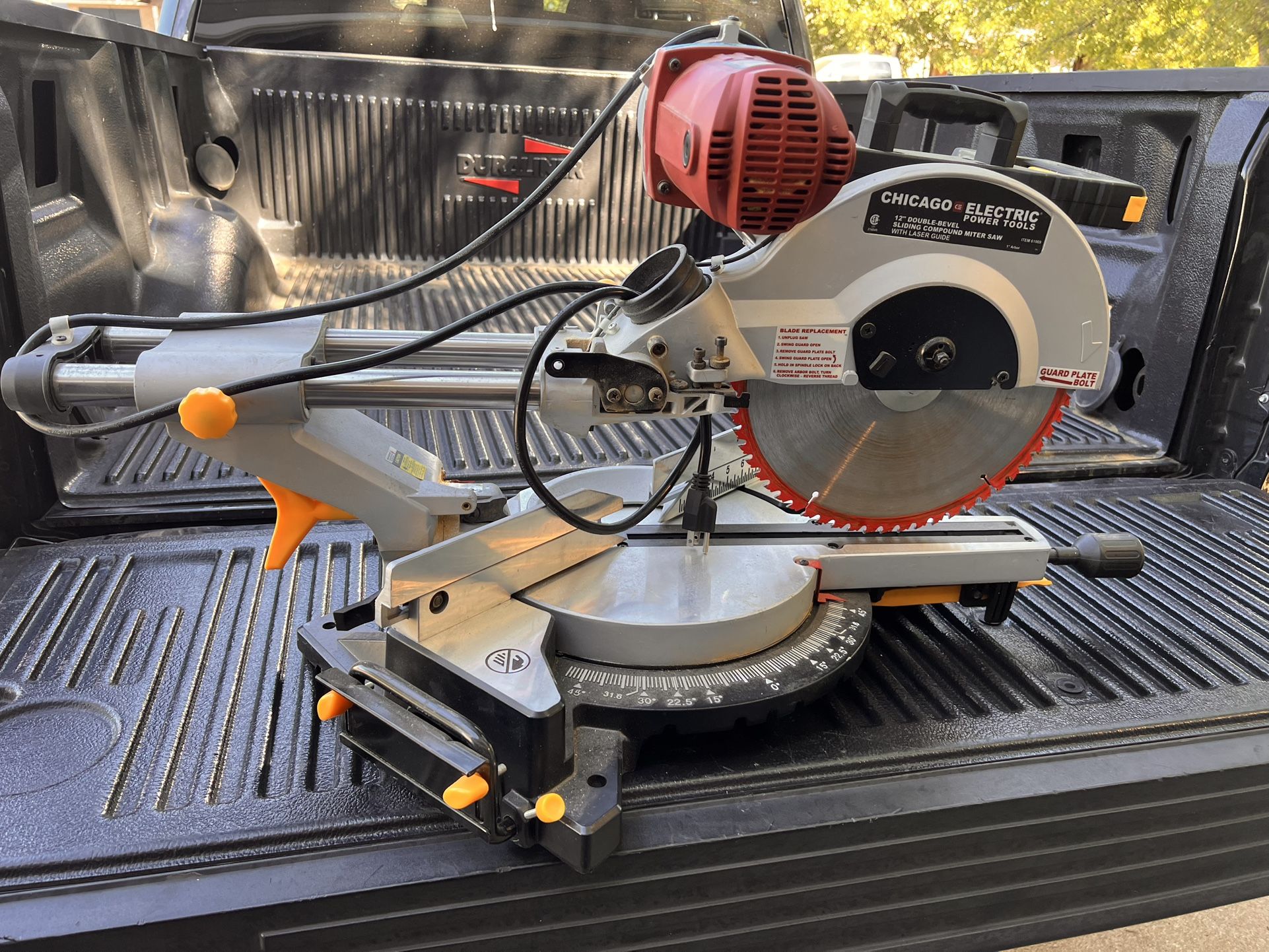 Chicago electric 12 inch dual Bevel sliding miter saw