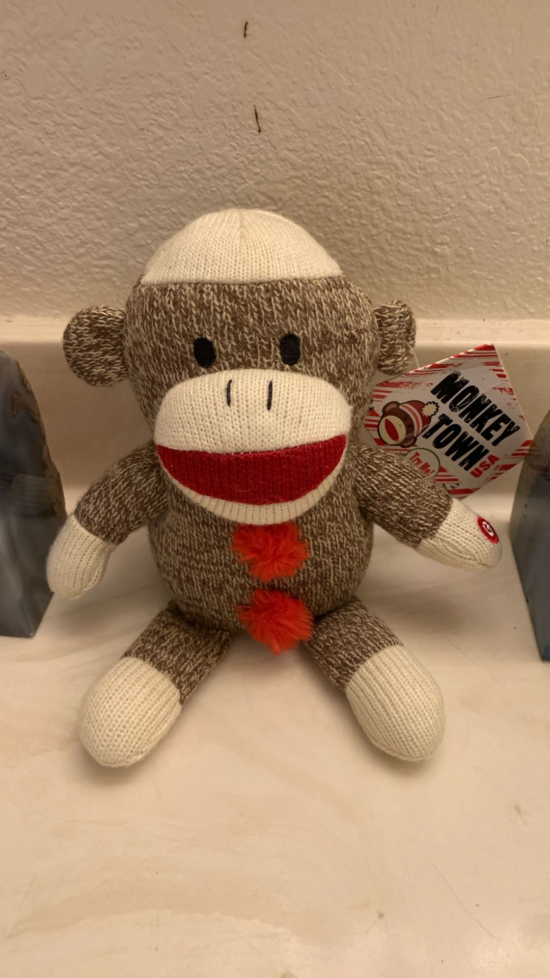 MONKEY TOWN USA DYNAMITE Plush Sings and Moves Side By Side
