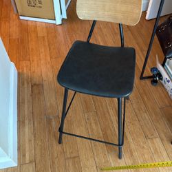 2 Counter Stools