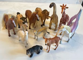Schleich Figure Lot (11)
