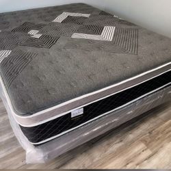 Full Oasis Thermal Comfort Europillow Top 12inch Mattress!!