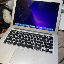 MacBook Air Apple 13” 500GBSD 8GB RAM core i7)” iOS Monterey great with charger /$179 firm price