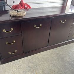 Mahogany Wood Furniture