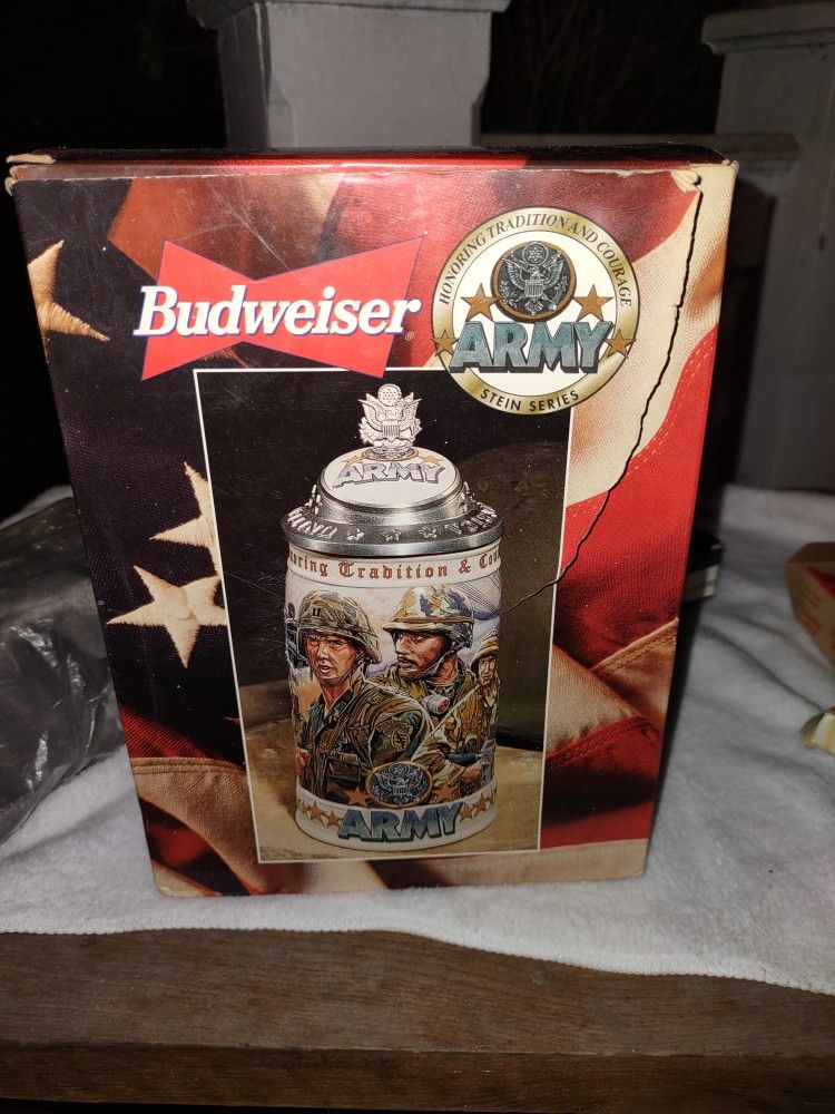 old vintage budd weiser canteen