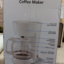  Coffee Maker  AUTOMATIC PAUSE AND SERVE FUNCTION
