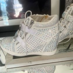 Girls Rhinestones Sneakers brand New 