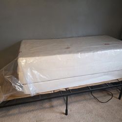 Queen Size Foldable Guest Mattress.