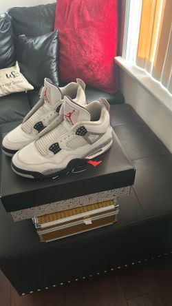 Jordan 4 Retro