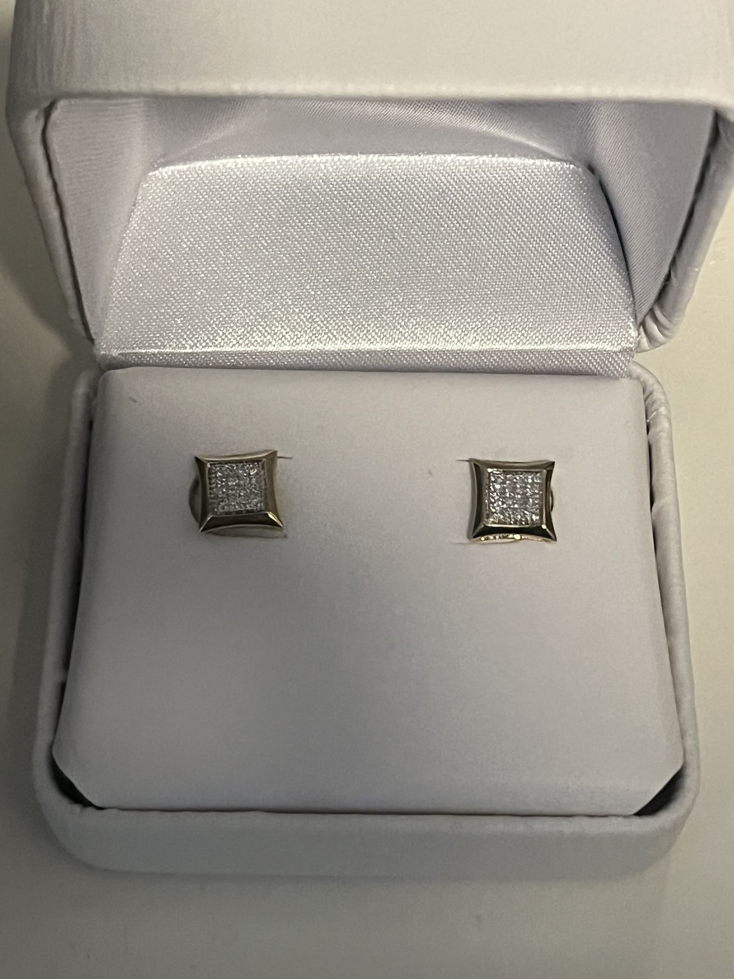 10k Gold Diamond Earrings
