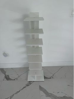 Tutotak Modern White 8-Tier Bookshelf / Display Shelf – Excellent Condition