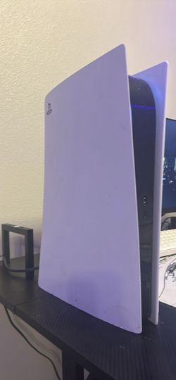 Sony PlayStation 5 Console trying to buy an E bike so will accept trades for an E bike meet up only