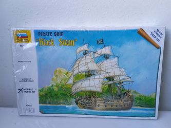 Black Swan Pirate Ship 1:35 Plastic Model Kit ZVEZDA.