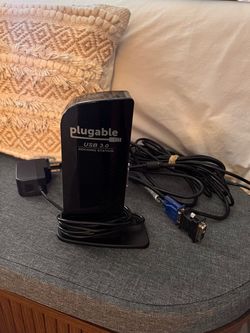 USB 3.0 universal docking station