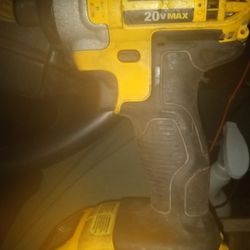 DeWalt 20 Volt Drill, Battery And Charger