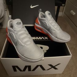 Nike Adapt 11.5 Used But Still in wearing Condition 