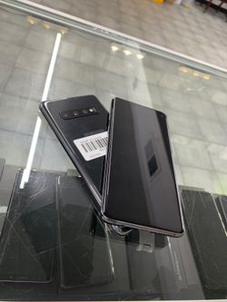 Galaxy s10 available