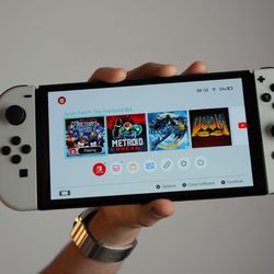 Nintendo Switch ( New Version) OLED