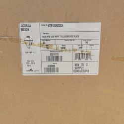 Light Magraw Edison Cooper Pole Mounted