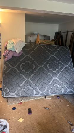 Free - Queen size mattress