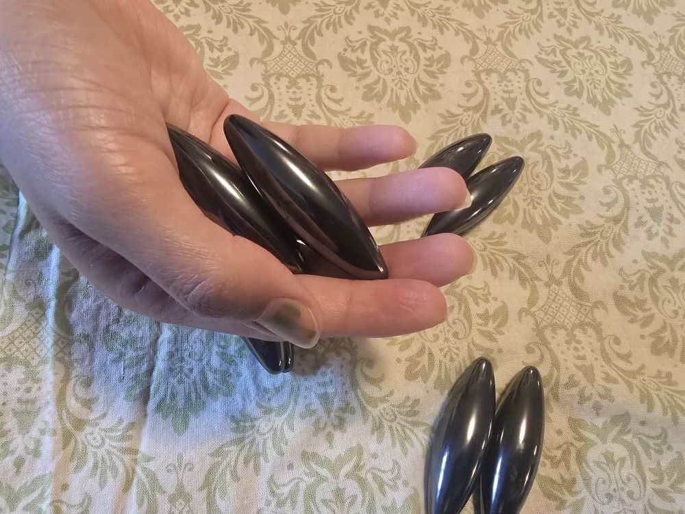Magnetic Hematite Oval