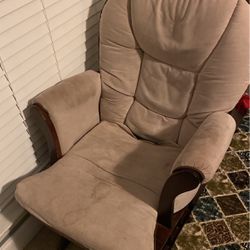 Rocking Chair With Ottoman Also Rocks