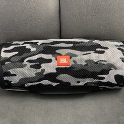 JBL CHARGE 4 Wireless Portable Bluetooth Speaker