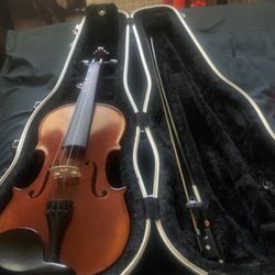 Violin With Case  4/4 2019