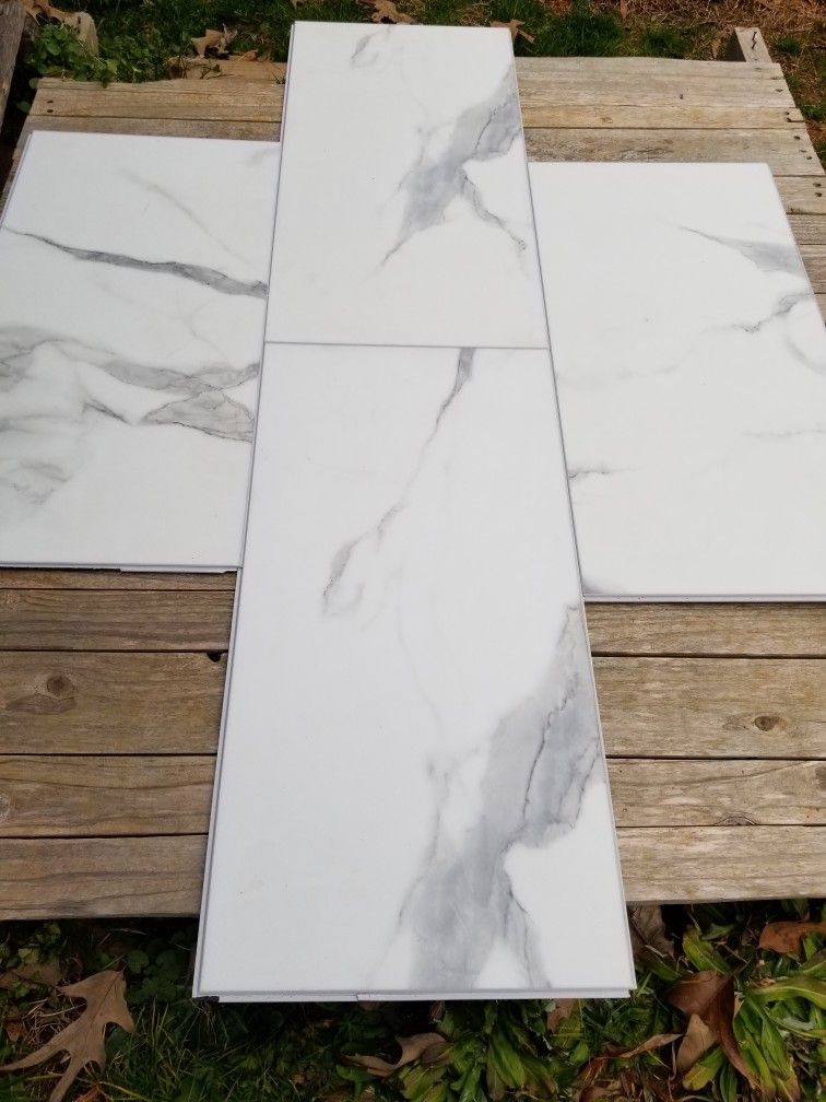 Luxury Vinyl Click Together Flooring with Padding